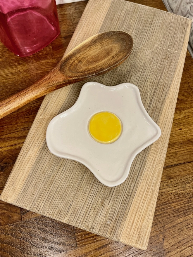 Ceramic fried egg