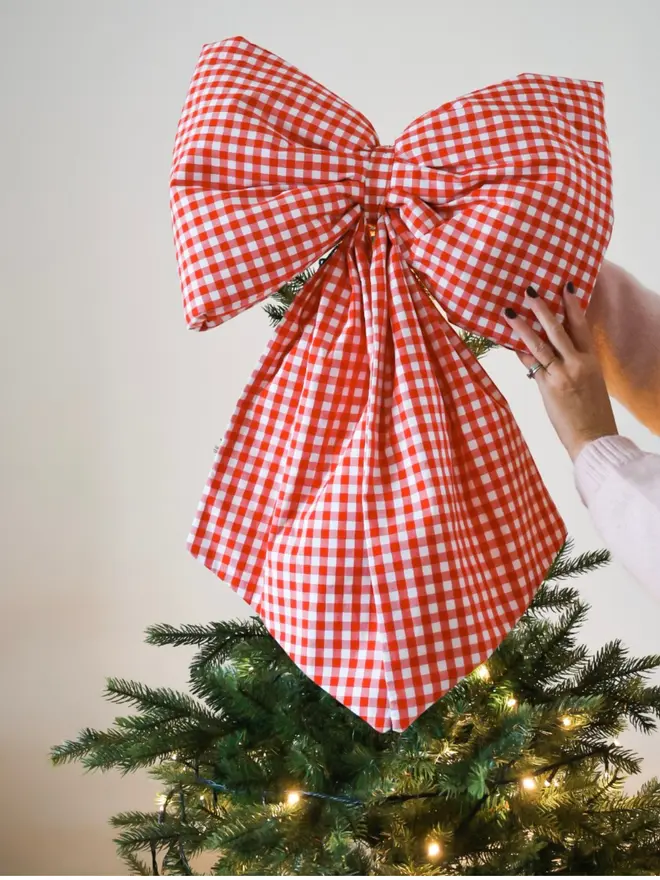 Red gingham fabric bow
Extra large