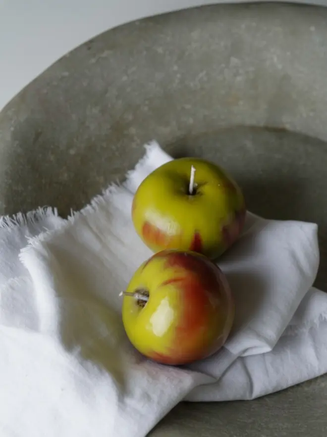 Gala Apple Candle