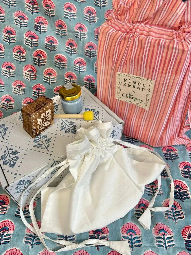 Dianthus Flower Blockprinting Kit With Drawstring Bag
