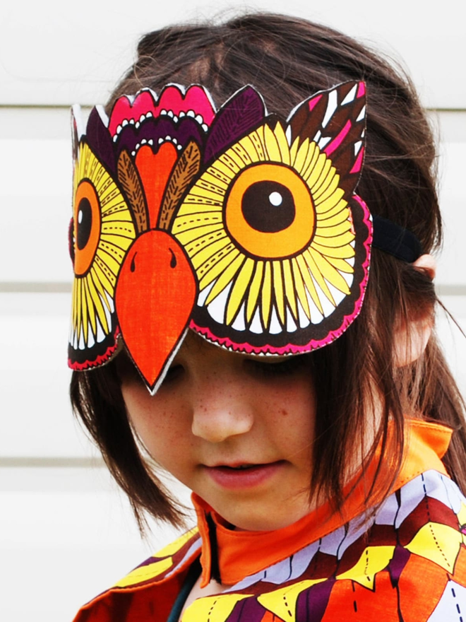 kids owl dress up cape and mask set close up