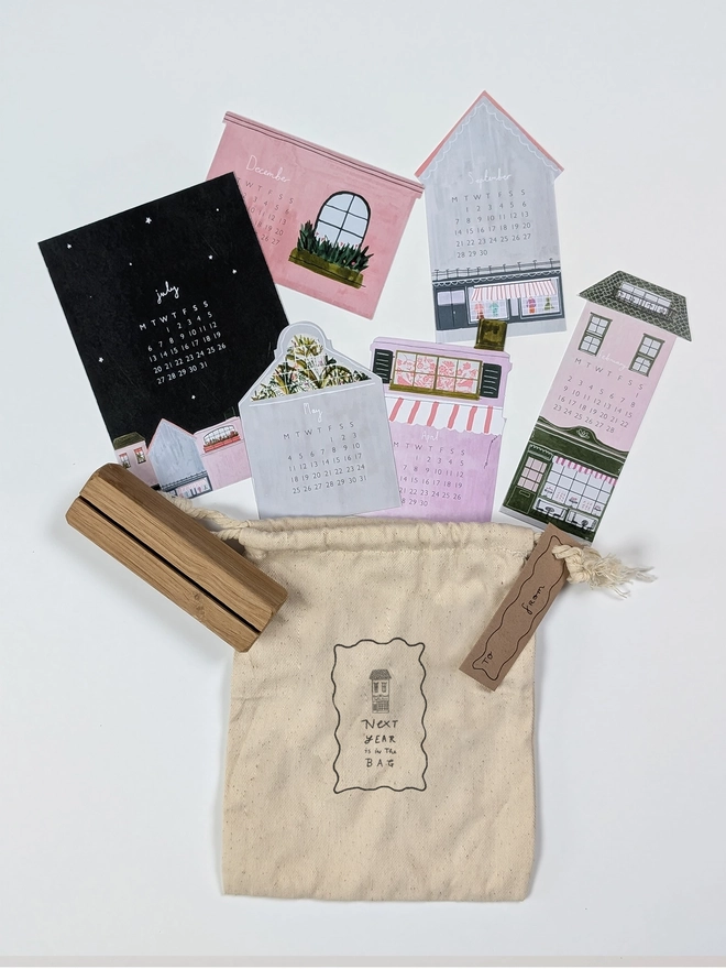 sophie kinns desktop calendar flat lay showing contents