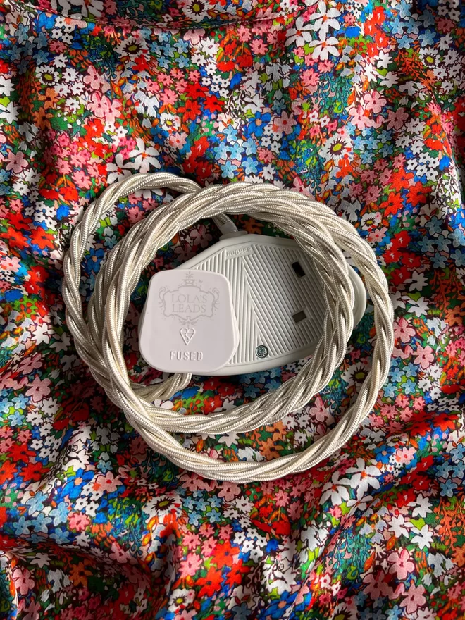 Lola's Leads Clotted Cream Fabric Covered Extension Cable