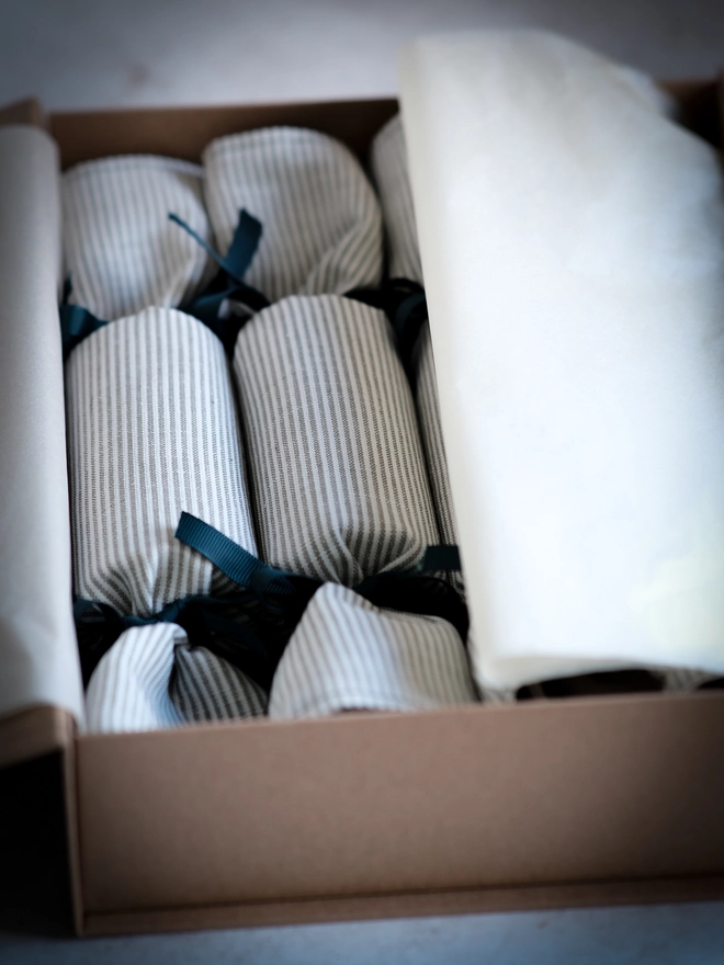 Reusable green pinstripe christmas cracker