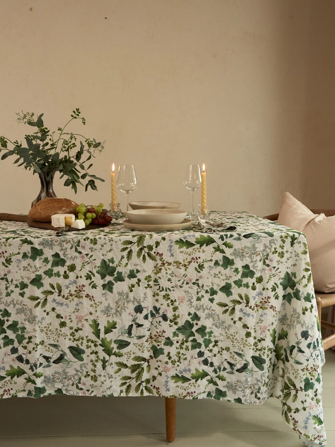 WINTER WILDFLOWERS LINEN TABLECLOTH