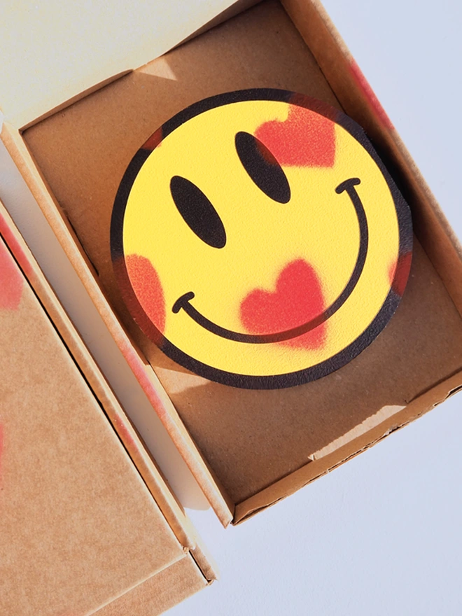 Valentines Smiley in box by Show Pony