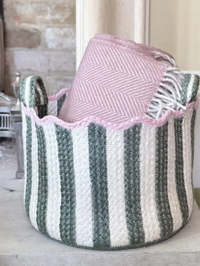 Fig XL Basket - lifestyle shot