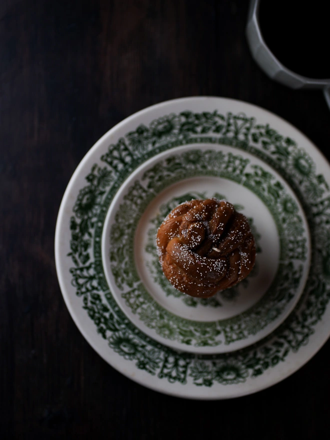 Cardamom Bun Candle