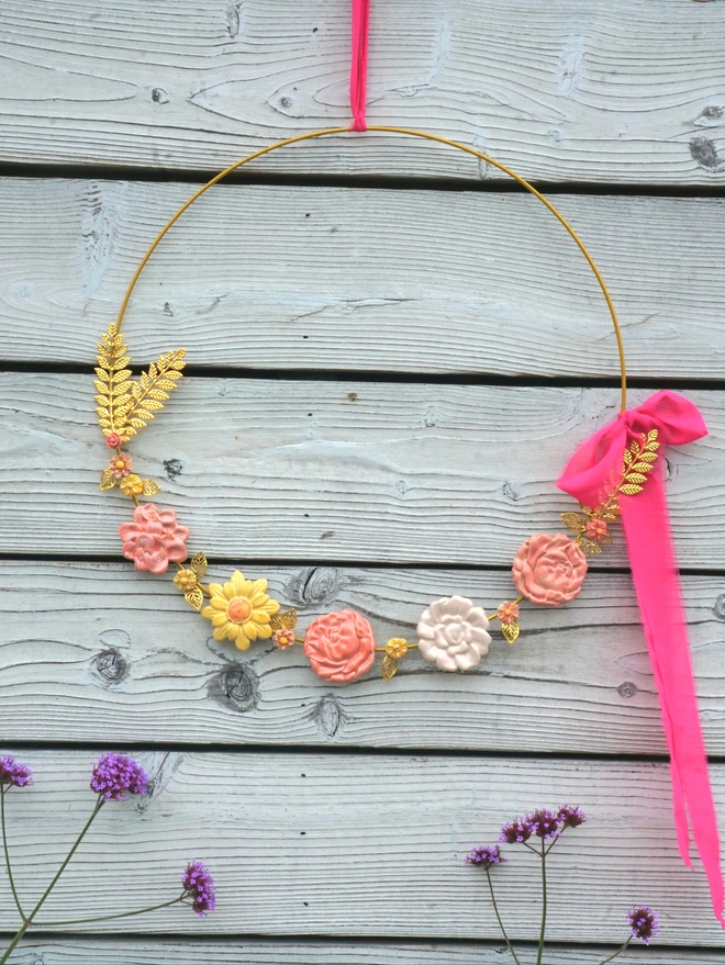 flower wreath, ceramic flower wreath, Flower decoration, flower wall hanging, Jenny Hopps Pottery, decorative wreath