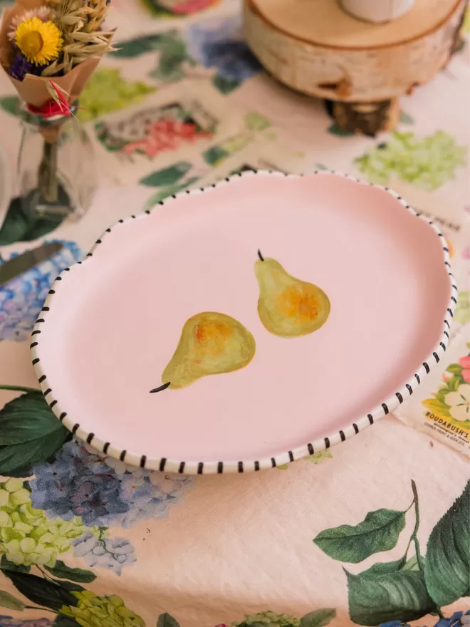 Pair of pears platter in pink