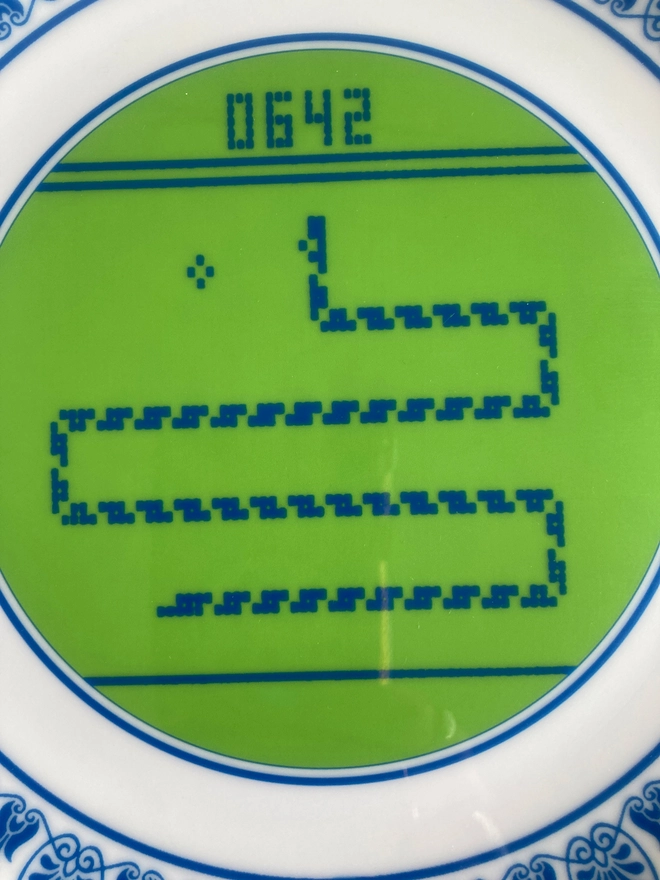 Snake, Nokia 3210, Nokia, old school, computer game, arcade game, snake plate, nokia plate, haus of lucy, unique gift, original gift, christmas, gift idea