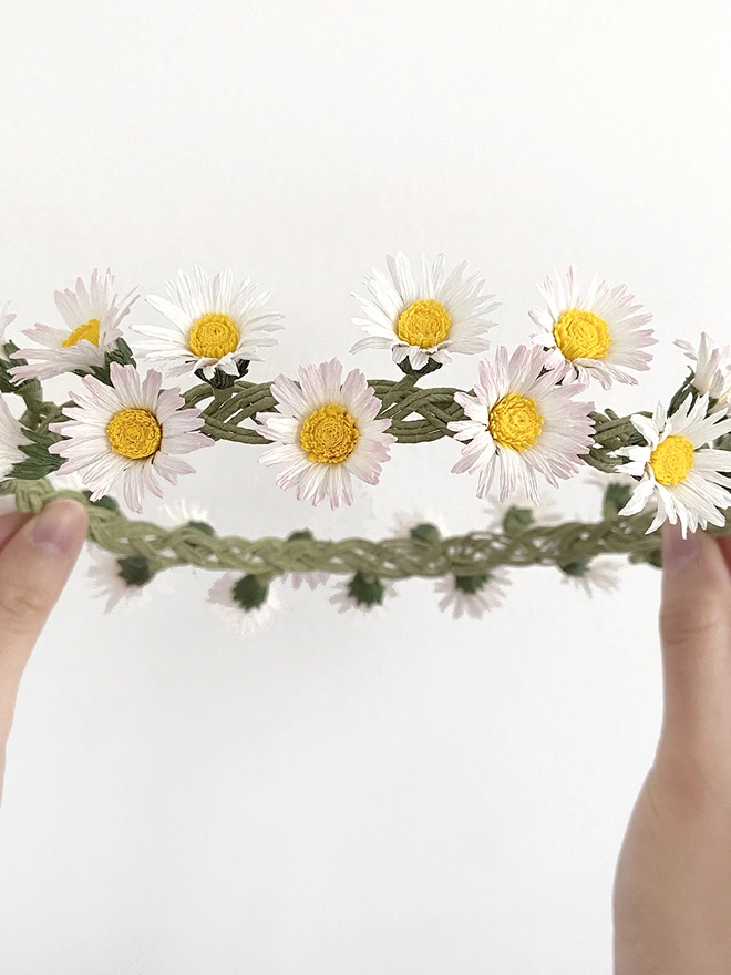 Crepe Paper Daisy Flower Crown Kit