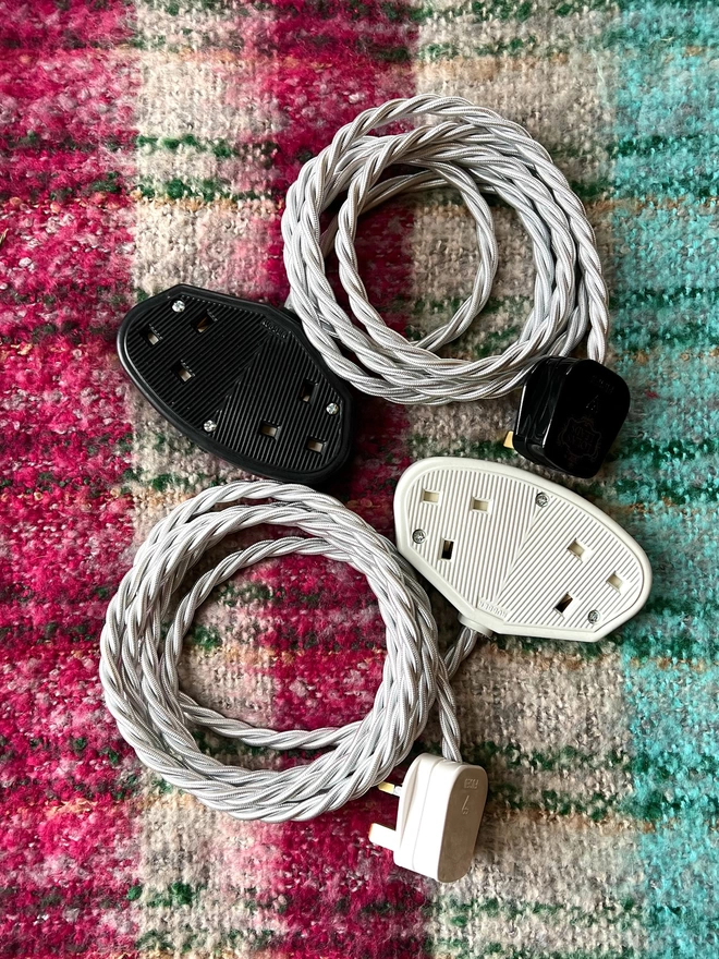 Lola's Leads Fabric Extension Cable in Platinum