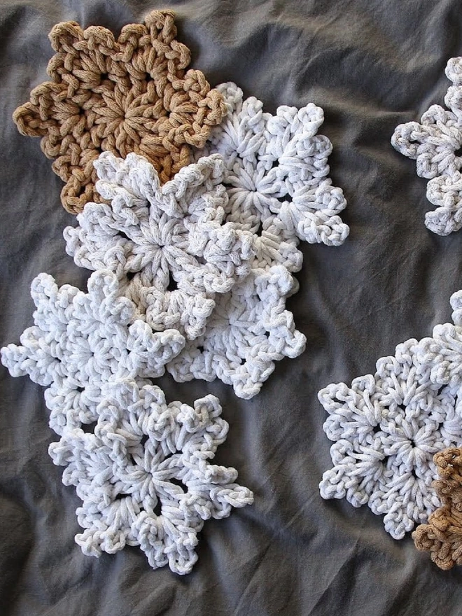 christmas snowflake ornament hand crochet 5