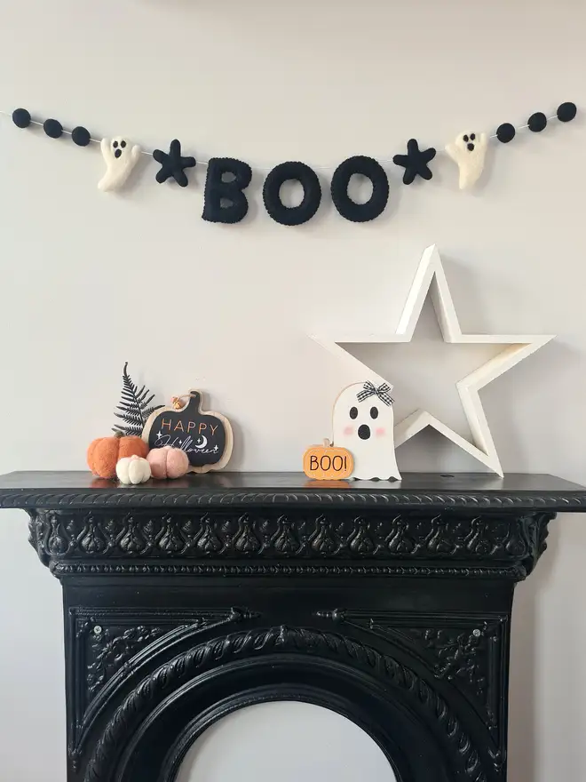 'Boo' Felt Halloween Garland
