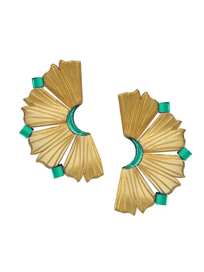 Image of the Nalla earrings cut out.
