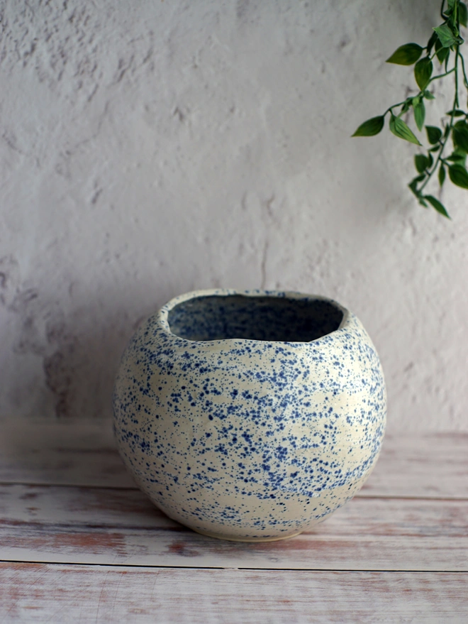 CERAMIC VASE, speckled blue, splatter vase, Globe vase, round vase, Blue and white vase, ceramic vase, Jenny Hopps Pottery