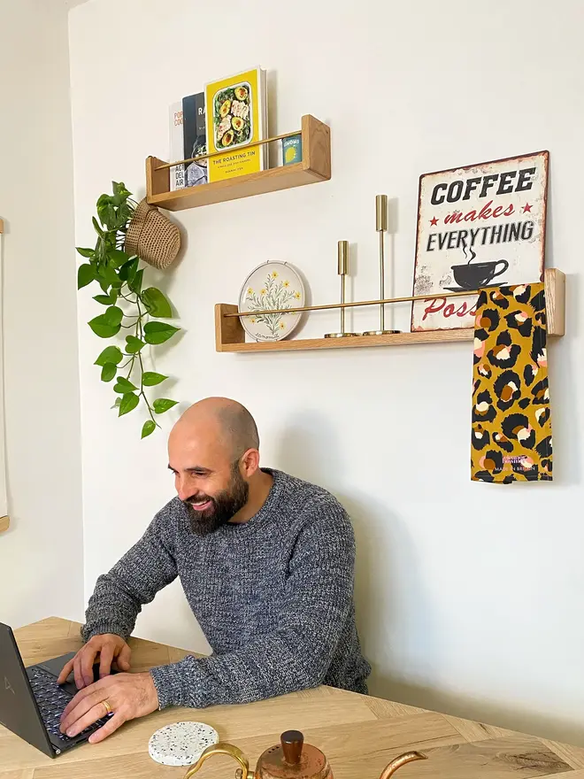 The Compound Shelf - Oak