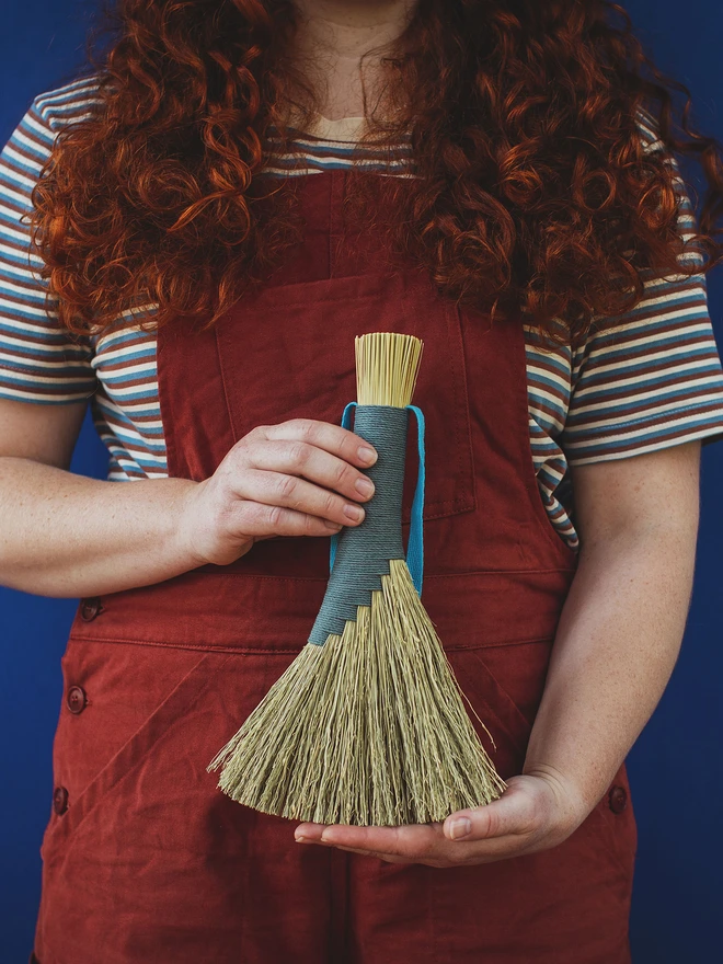Broomcorn brush