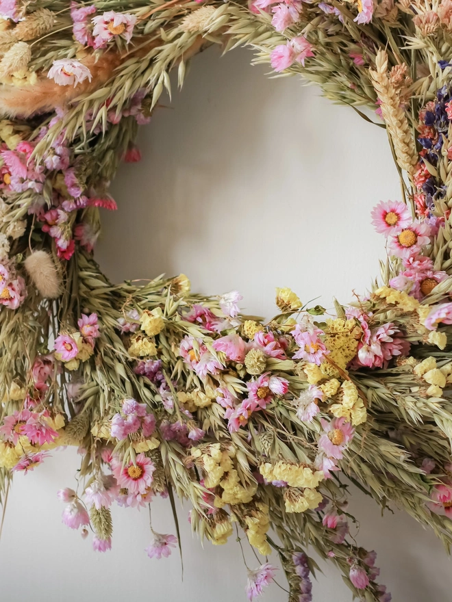 'Swaledale' Everlasting Dried Wreath