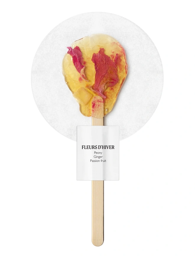 Fleurs-d-hiver-Peony-Ginger-Passion tea on a stick