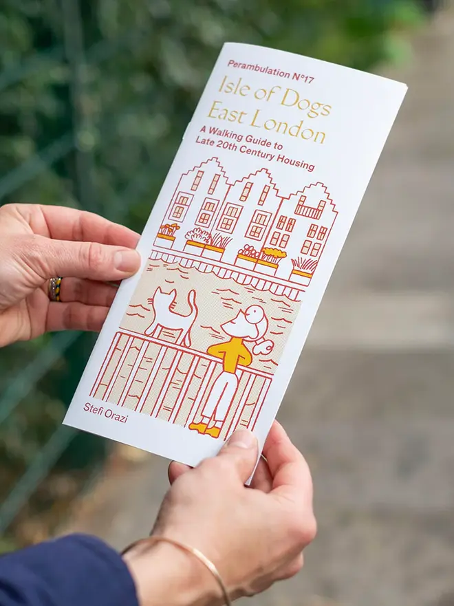 isle of dogs london walking guide. a walking map of east london.