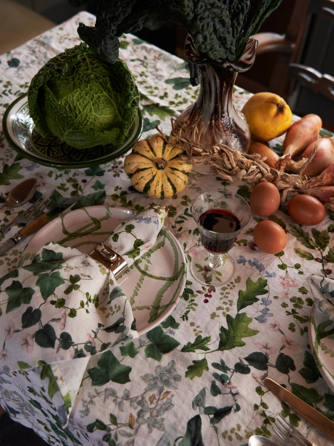 WINTER WILDFLOWERS LINEN TABLECLOTH