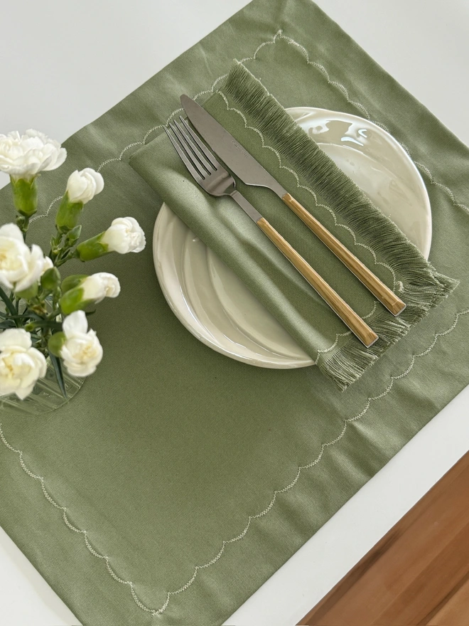 green placemat