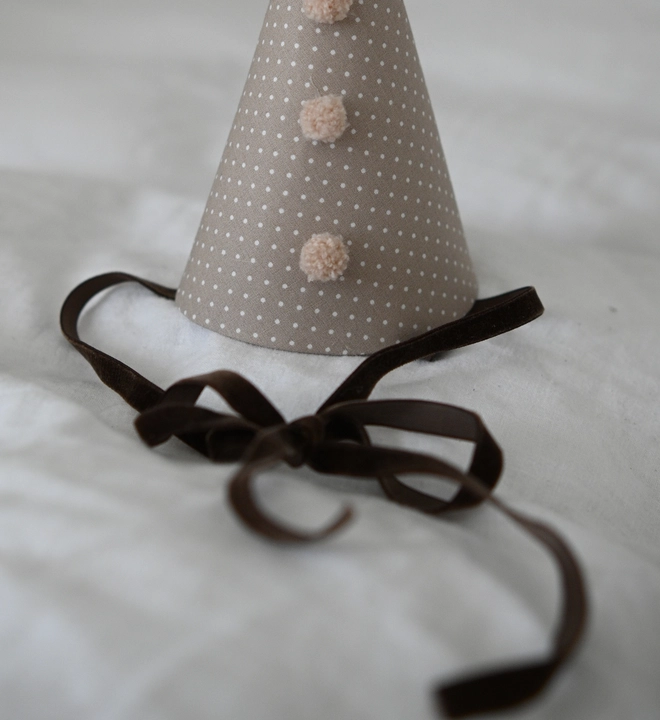 Soft Felt Birthday Hat for Baby, Adjustable Cotton Lined Party Hat for Toddlers , Birthday Cap with Tie Strings