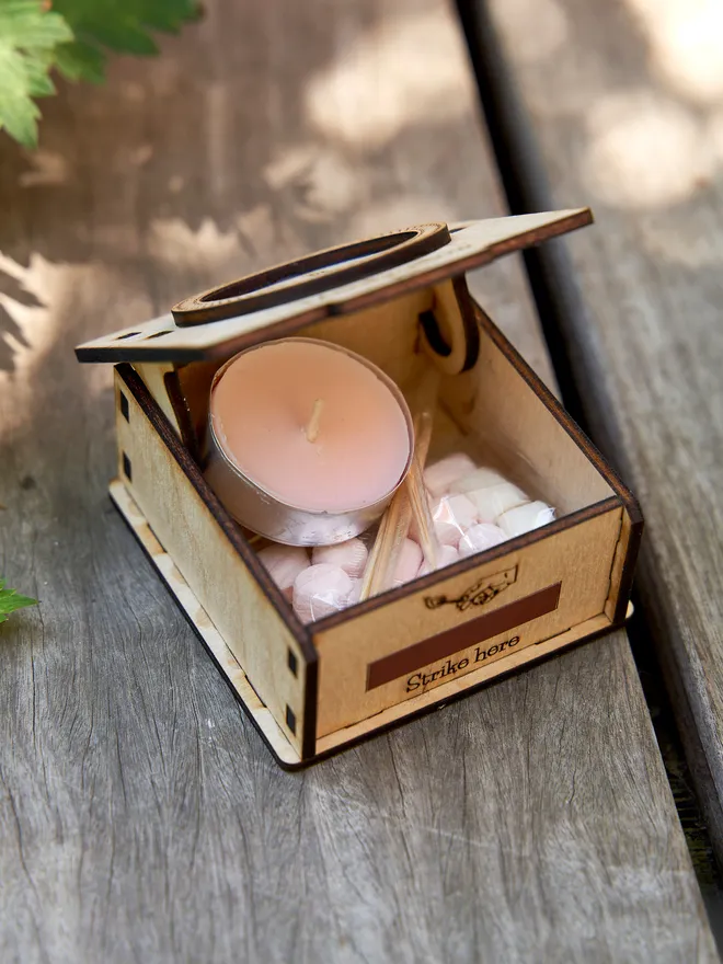 Mini Marshmallow Toasting Kit: Personalised indoor Campfire Fun