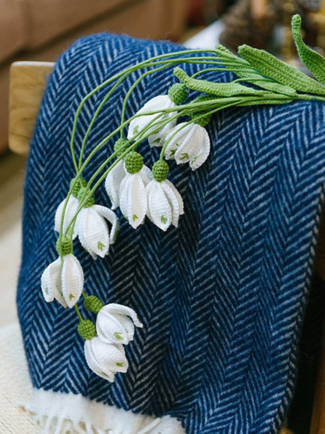 crocheted crocus snowflake stem