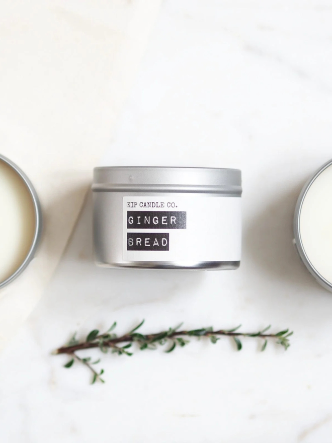 Gingerbread scented Christmas tree candle