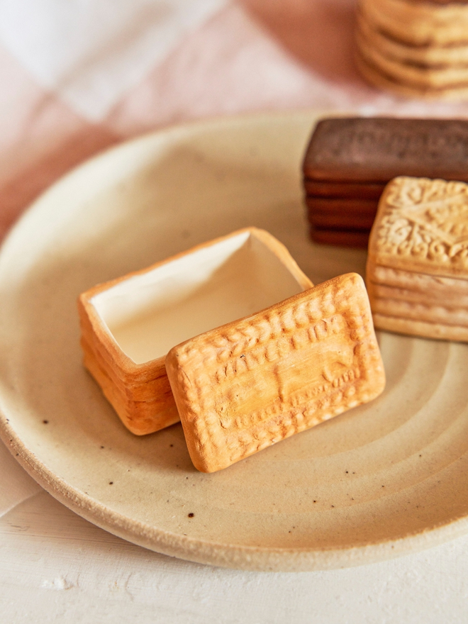 Malted Milk Biscuit Trinket Box