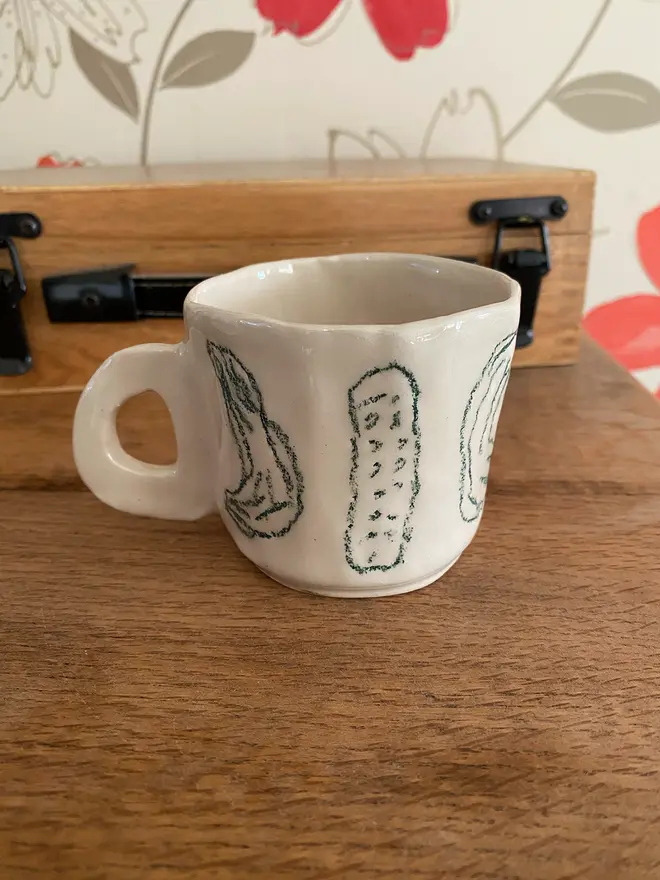 Mara Wanda pickles cup