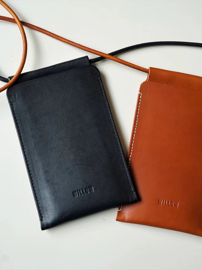 Willow leather phone bag 