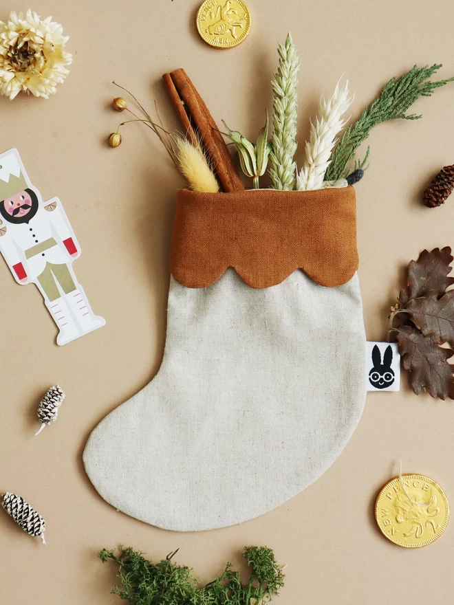 natural linen mini xmas stocking with scalloped edge