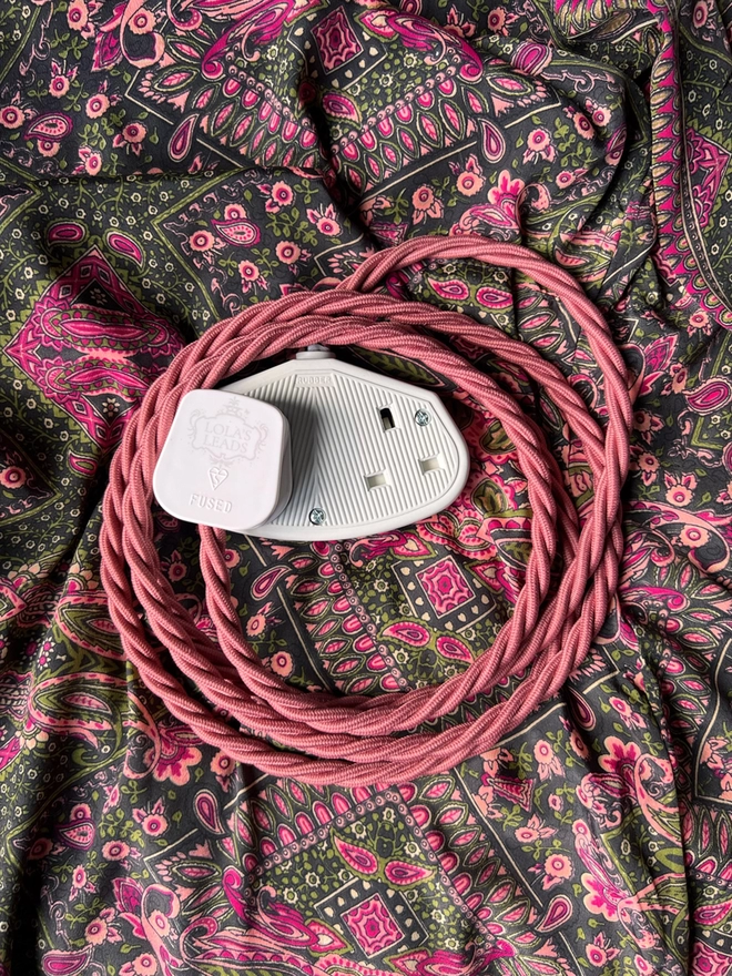 Lola's Leads Pompadour - Pink Extension Cable
