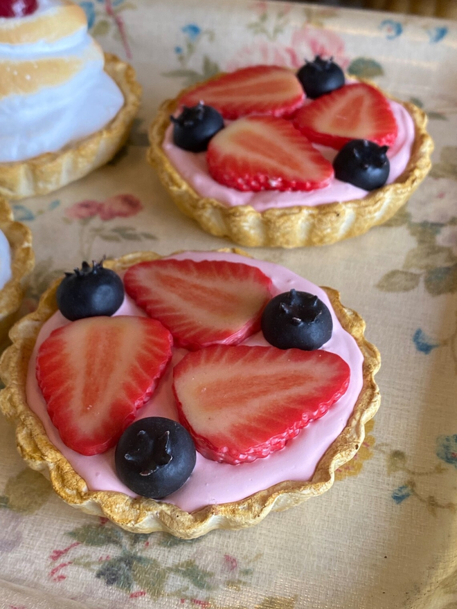 Fake food tart