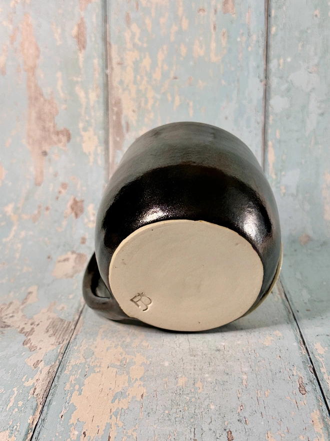 Metallic Black Christmas Snow Globe Mug