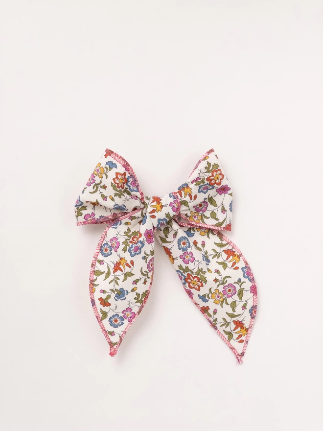 Girls Hair Bow by Runaround Retro