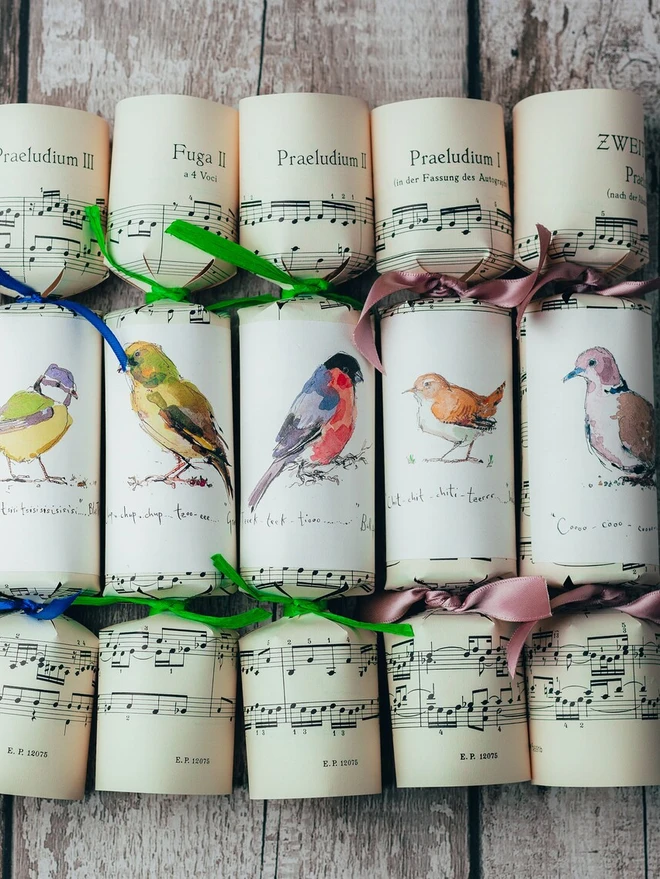 music sheet bird party crackers