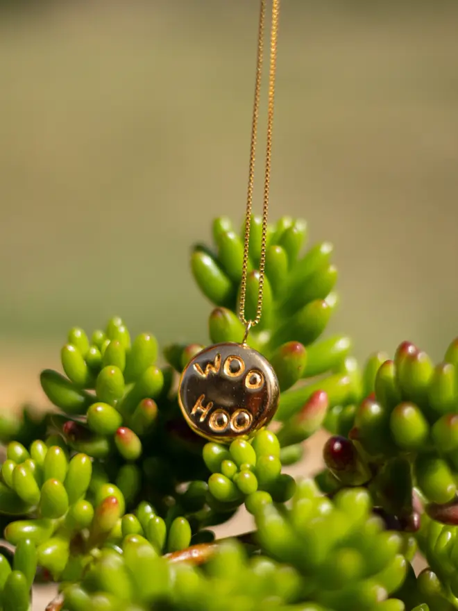'Woo Hoo' Necklace Gold