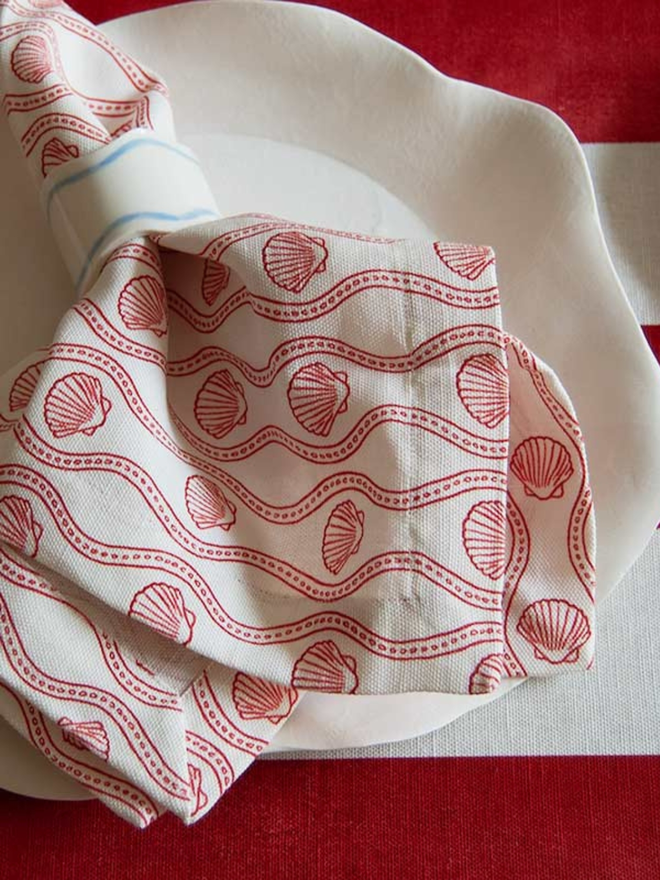 red scallop linen napkin