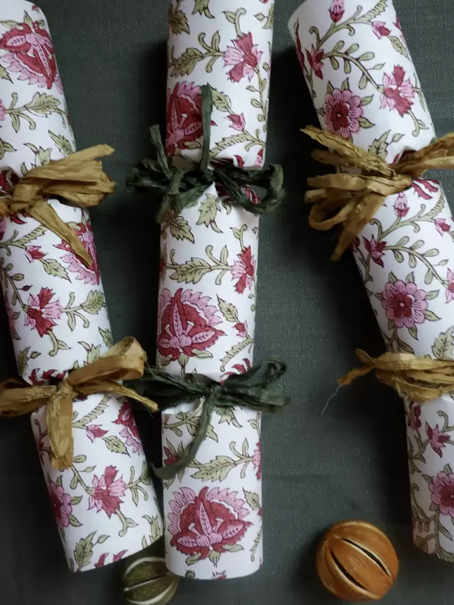 Festive Floral Christmas cracker