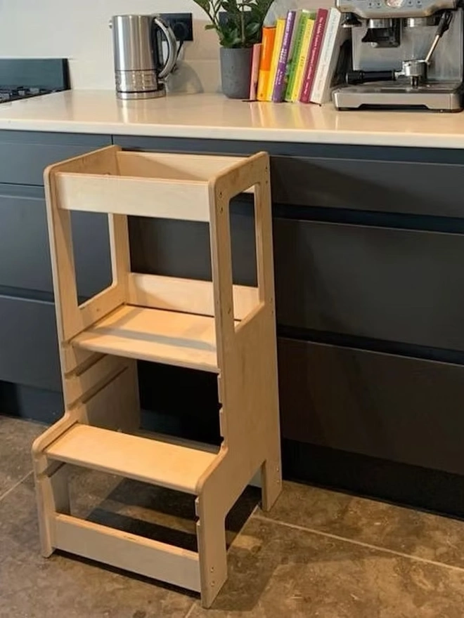 Helper Bear (Adjustable Play Tower)