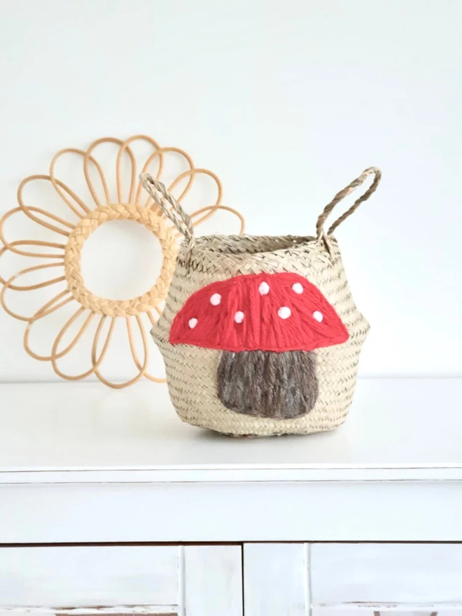 Toadstool Belly Basket