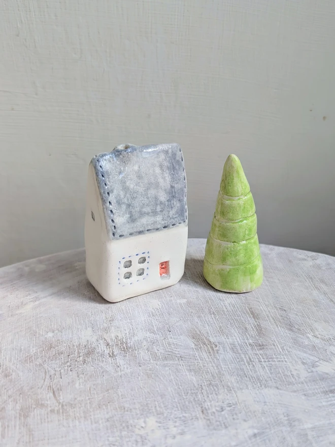 miniature ceramic house and tree for ornament or christmas cake topper decoraton