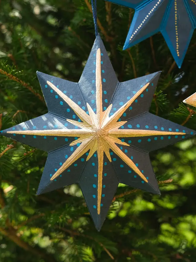 Twinkling Star Screen-Printed Board Decoration (Set Of 6)