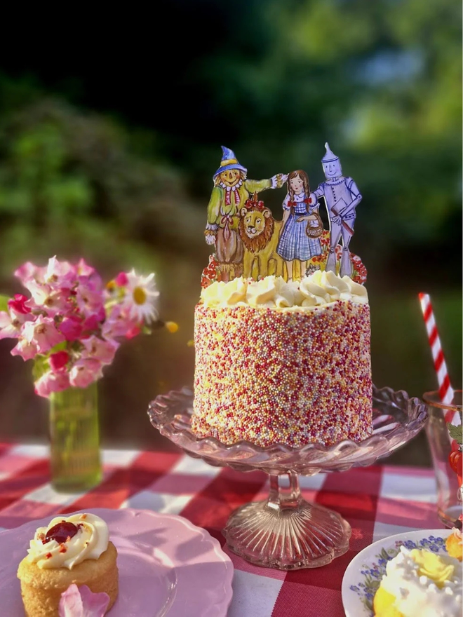 The wizard of oz cake topper