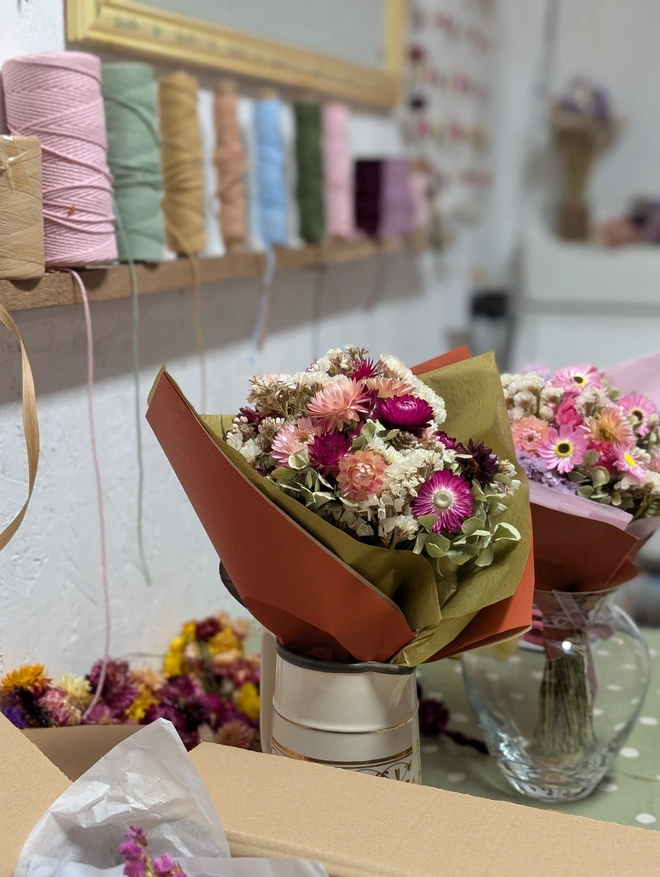 Bunches offlowers in florist studio 